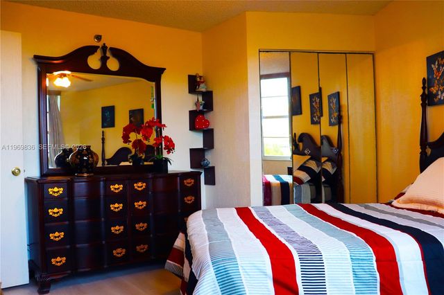 900 Saint Charles Place 316, Pembroke Pines, FL 33026