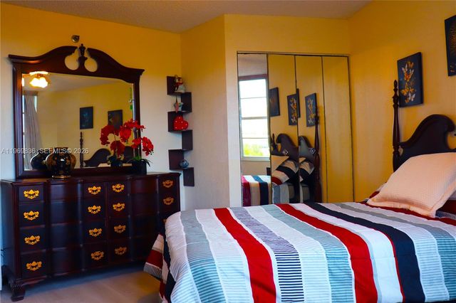 900 Saint Charles Place 316, Pembroke Pines, FL 33026