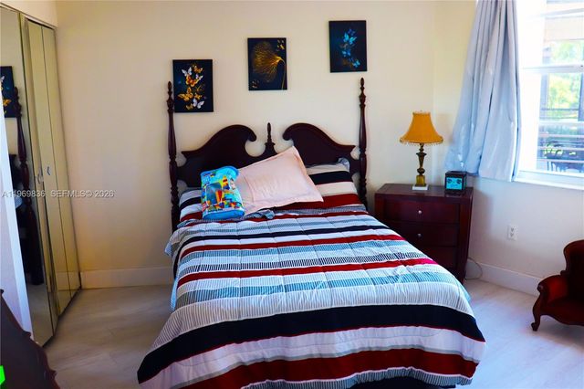 900 Saint Charles Place 316, Pembroke Pines, FL 33026