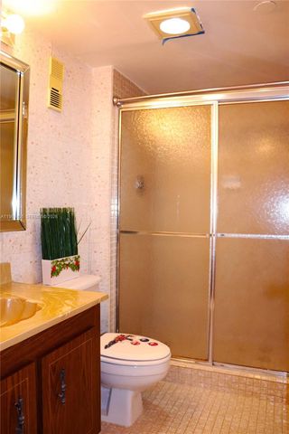 900 Saint Charles Place 316, Pembroke Pines, FL 33026