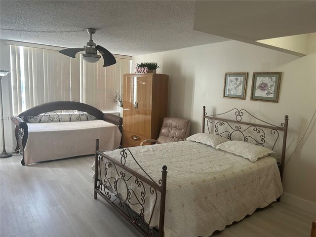 900 Saint Charles Place 316, Pembroke Pines, FL 33026