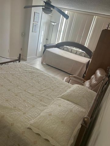900 Saint Charles Place 316, Pembroke Pines, FL 33026