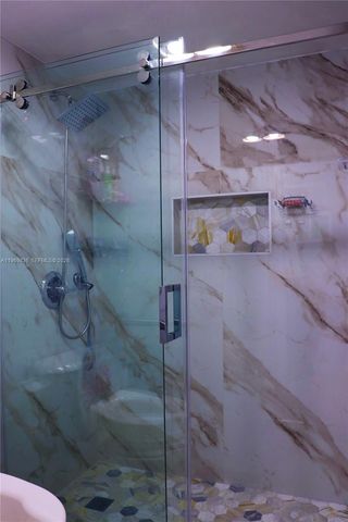 900 Saint Charles Place 316, Pembroke Pines, FL 33026