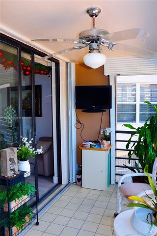 900 Saint Charles Place 316, Pembroke Pines, FL 33026
