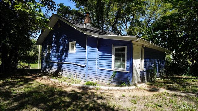 5464 Helen Avenue, St Louis, MO 63136