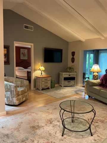 6912 BARBAROSSA Street, Boca Raton, FL 33433