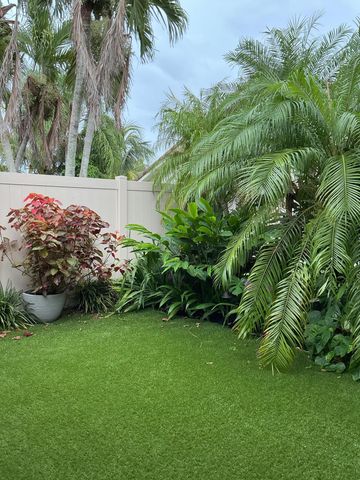 6912 BARBAROSSA Street, Boca Raton, FL 33433