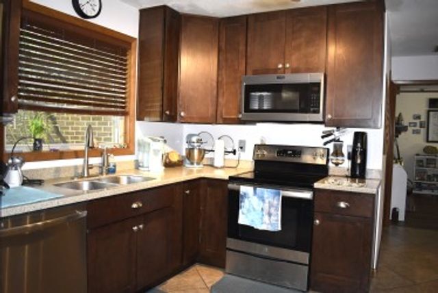 196 Cambria Drive, Beavercreek, OH 45440