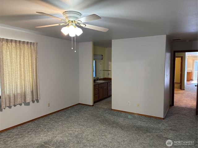 298 Road 19 NW, Soap Lake, WA 98851