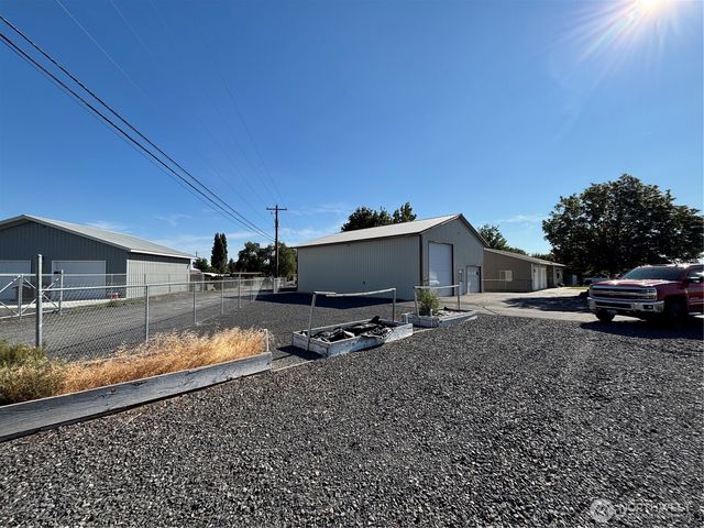 298 Road 19 NW, Soap Lake, WA 98851