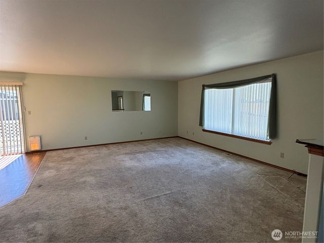 298 Road 19 NW, Soap Lake, WA 98851