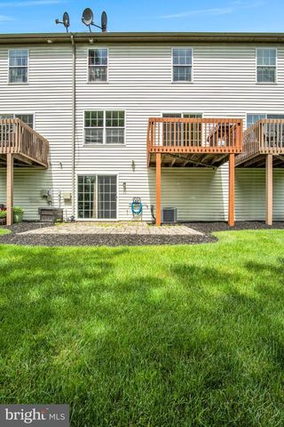 293 BUCKLEY DR, Harrisburg, PA 17112