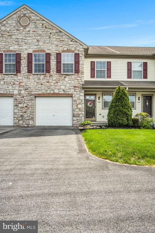 293 BUCKLEY DR, Harrisburg, PA 17112