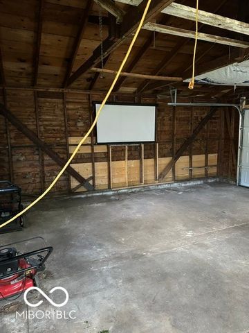 921 N Linwood, Indianapolis, IN 46201