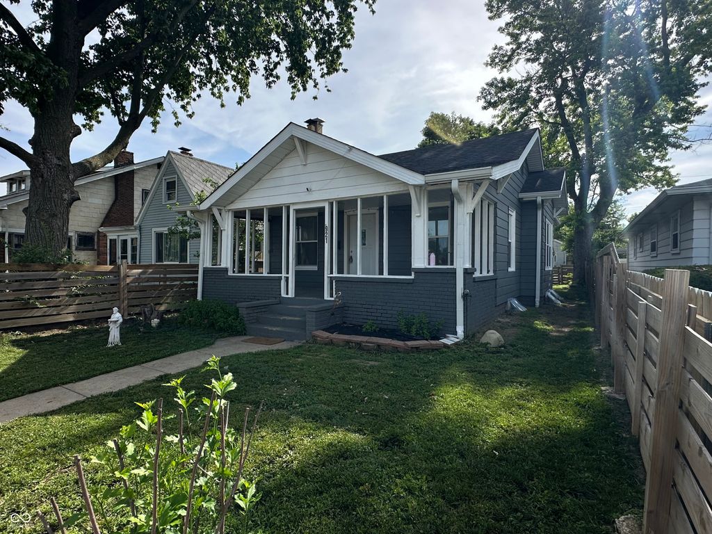 921 N Linwood, Indianapolis, IN 46201