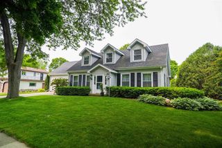 5306 Arapahoe Lane, Madison, WI 53704