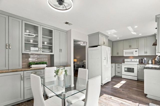 102 Path, San Jose, CA 95136