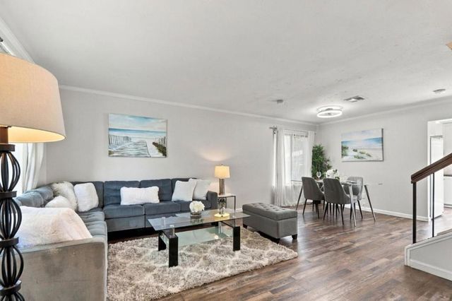 102 Path, San Jose, CA 95136