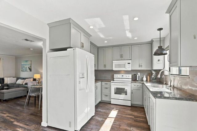 102 Path, San Jose, CA 95136
