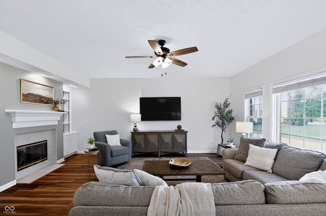 8765 Lily Court, Zionsville, IN 46077