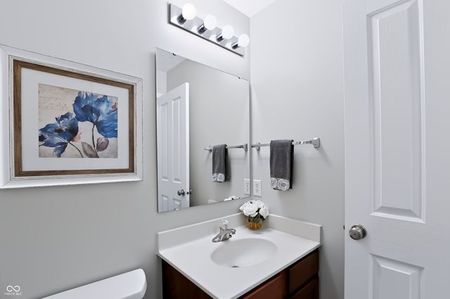 8765 Lily Court, Zionsville, IN 46077
