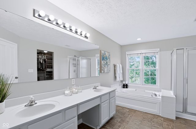 8765 Lily Court, Zionsville, IN 46077