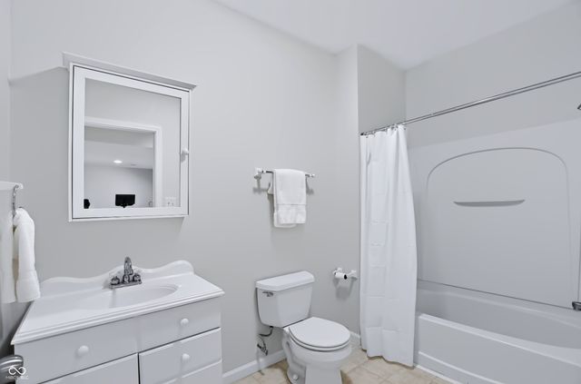8765 Lily Court, Zionsville, IN 46077
