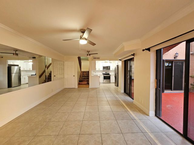 6163 Seven Springs Boulevard 26c, Greenacres, FL 33463