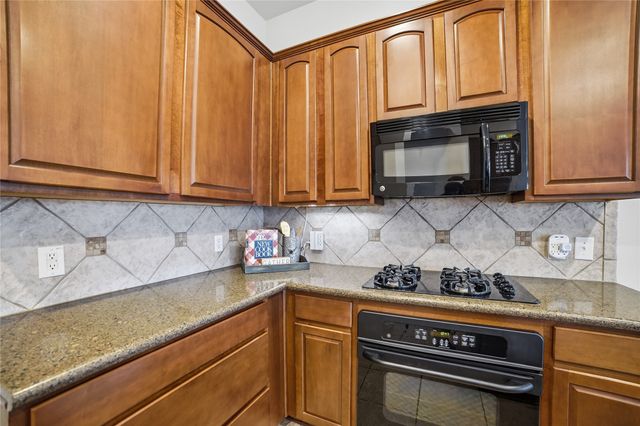 209 Lariat Drive, Fate, TX 75087