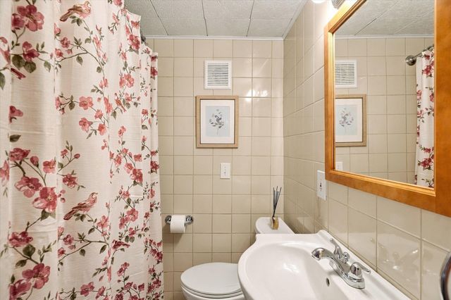 1291 South St, Tewksbury, MA 01876