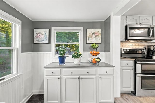 1291 South St, Tewksbury, MA 01876