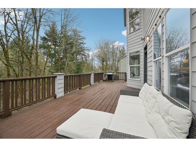 8414 Nw GILLIAM Ln, Portland, OR 97229