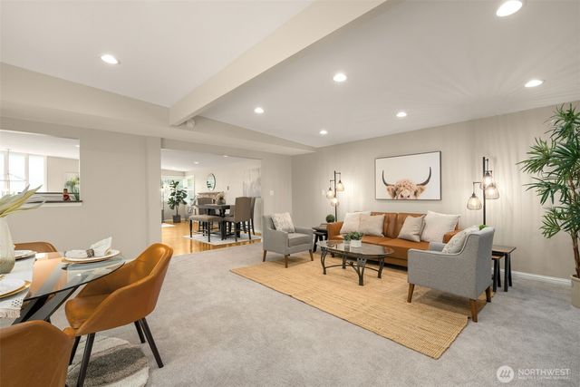 334 157th Avenue NE, Bellevue, WA 98008