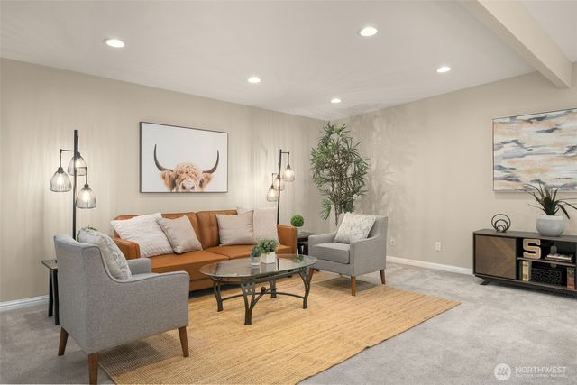 334 157th Avenue NE, Bellevue, WA 98008