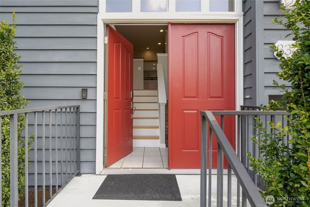 334 157th Avenue NE, Bellevue, WA 98008