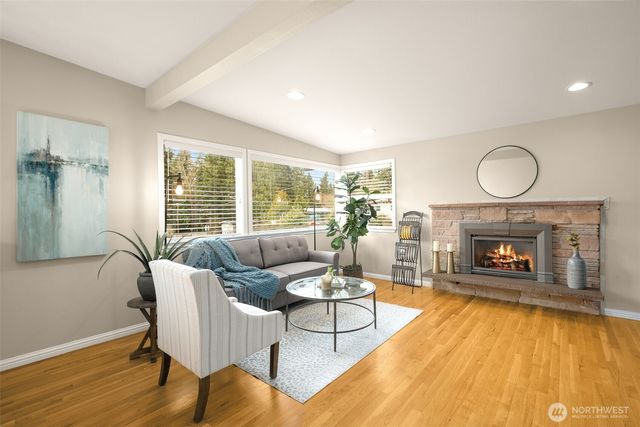 334 157th Avenue NE, Bellevue, WA 98008