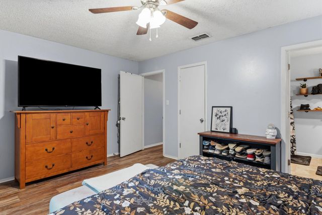 1307 Regina ST, Longview, TX 75605