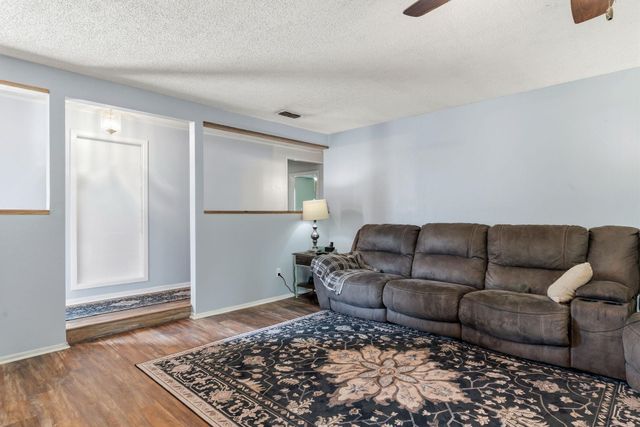 1307 Regina ST, Longview, TX 75605