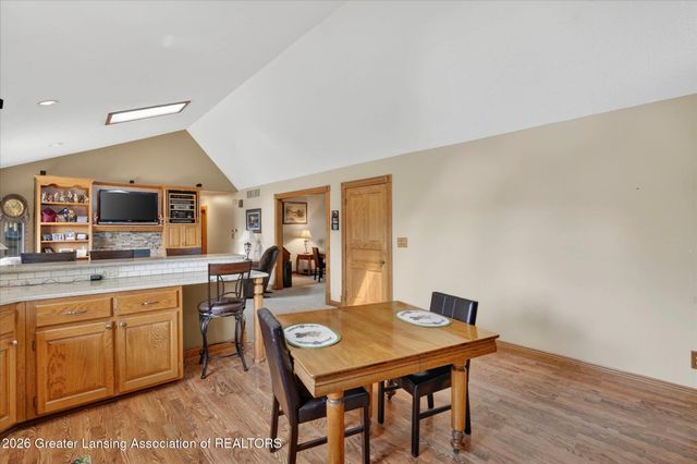 11723 W Andre Drive, Grand Ledge, MI 48837