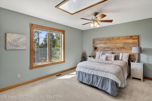 11723 W Andre Drive, Grand Ledge, MI 48837