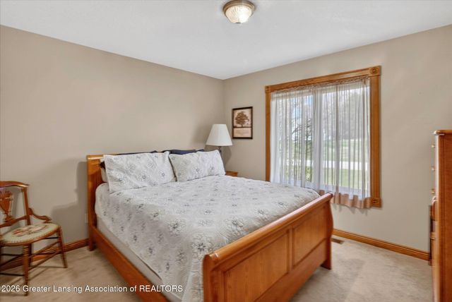 11723 W Andre Drive, Grand Ledge, MI 48837