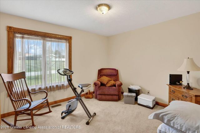 11723 W Andre Drive, Grand Ledge, MI 48837