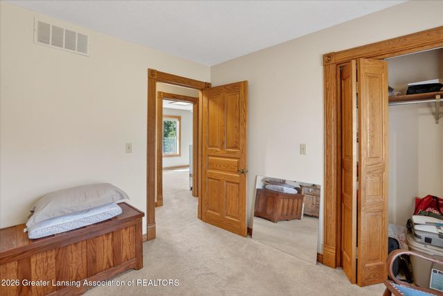 11723 W Andre Drive, Grand Ledge, MI 48837