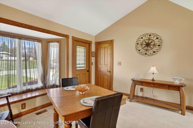 11723 W Andre Drive, Grand Ledge, MI 48837