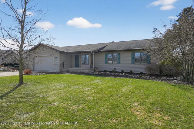 11723 W Andre Drive, Grand Ledge, MI 48837