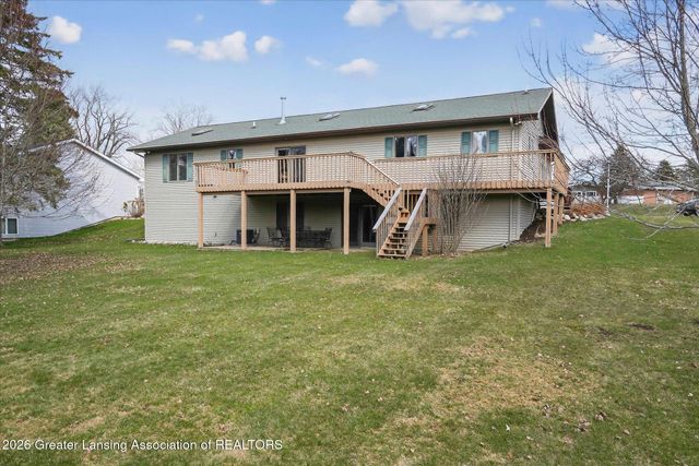 11723 W Andre Drive, Grand Ledge, MI 48837