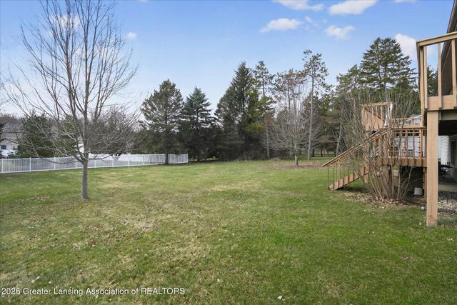 11723 W Andre Drive, Grand Ledge, MI 48837