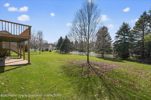 11723 W Andre Drive, Grand Ledge, MI 48837