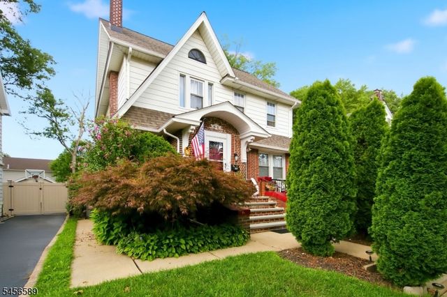 351 Griggs Ave, Teaneck Twp., NJ 07666