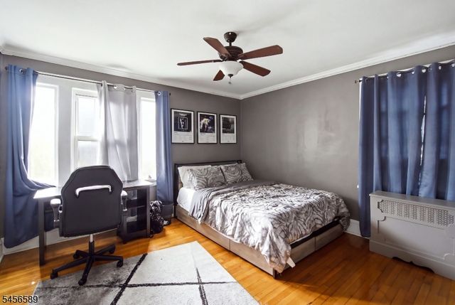 351 Griggs Ave, Teaneck Twp., NJ 07666